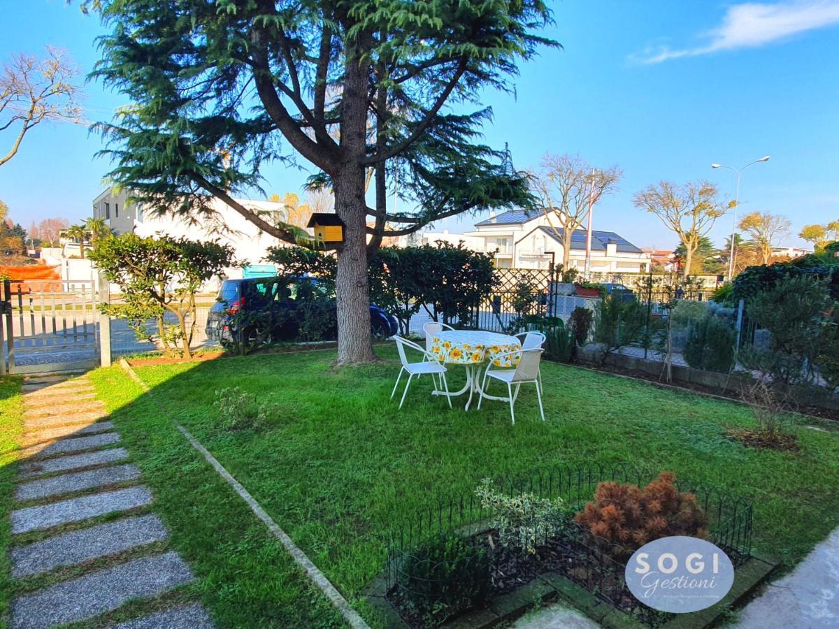Appartamento Casa Sbrindoli Lido di Jesolo Esterno foto